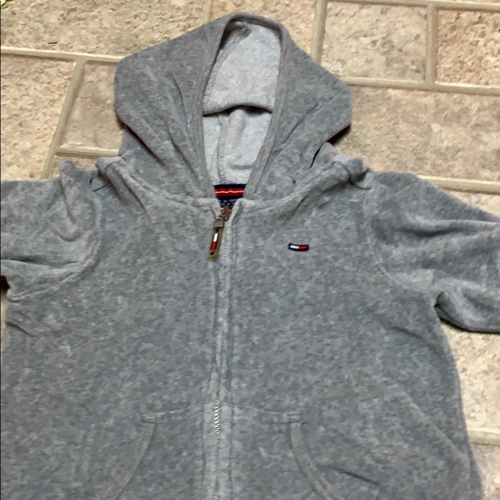 Small in kids tommy track suite 2 piece